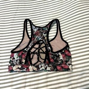 Women’s Lululemon sports bra.